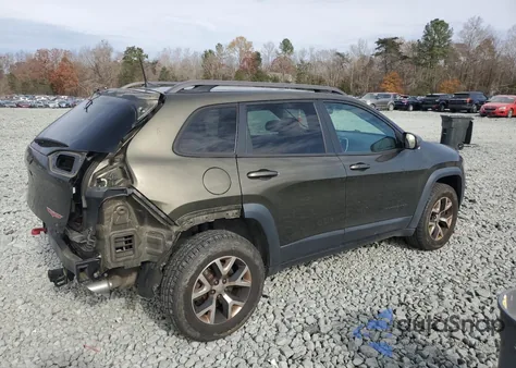 2016 Jeep Cherokee Trailhawk z USA, uszkodzony, nr VIN 1C4PJMBS4GW102071